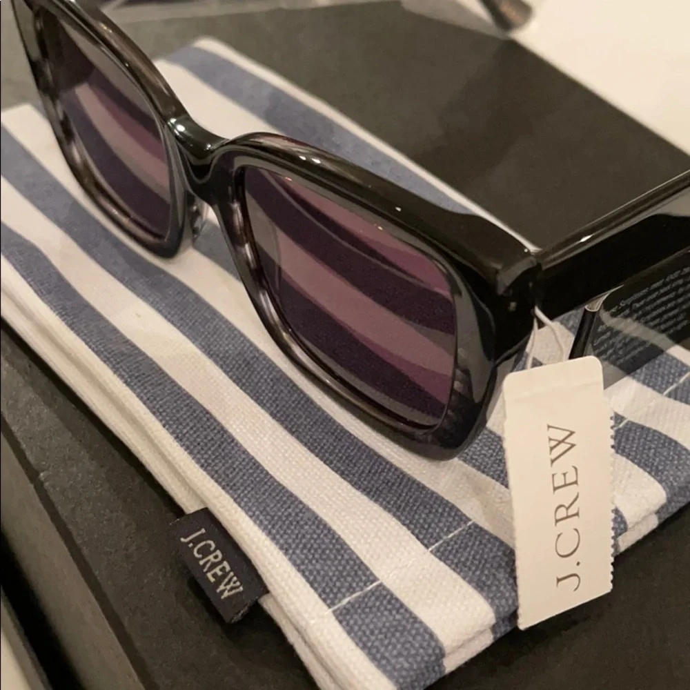J.Crew Oversized square sunglasses Black AP922